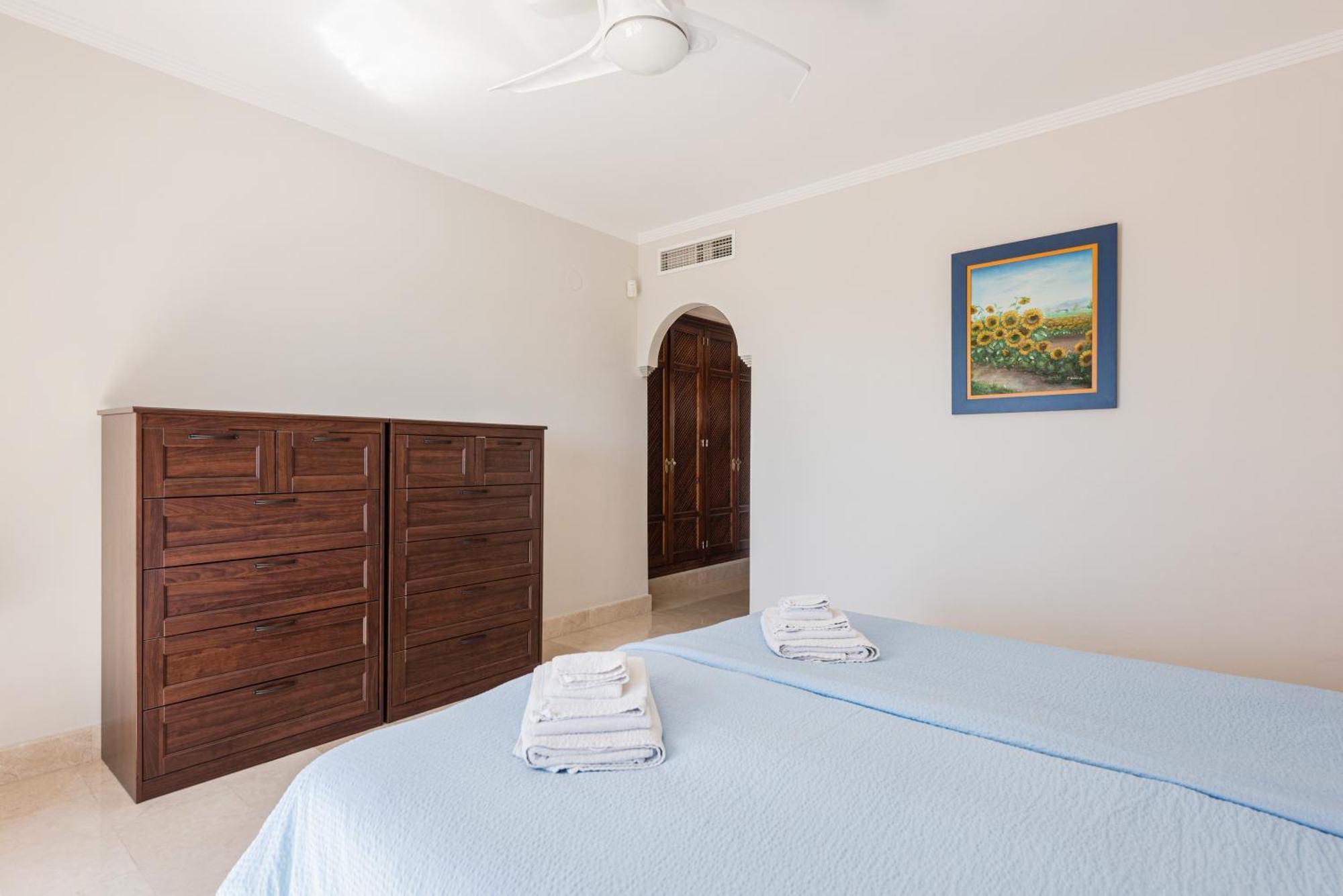 Incredible Apartment With Sea Views And Balcony Михас Екстериор снимка