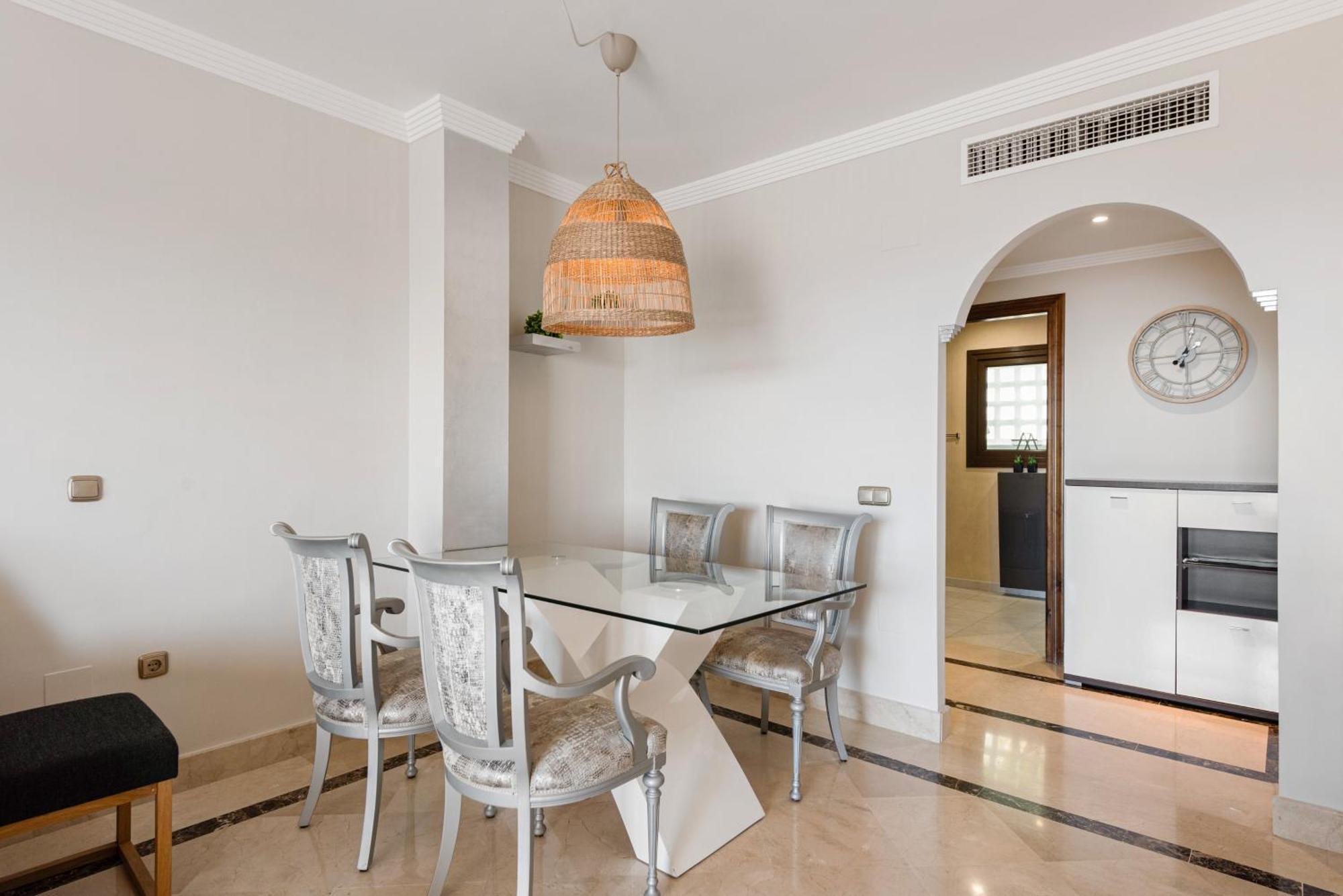 Incredible Apartment With Sea Views And Balcony Михас Екстериор снимка